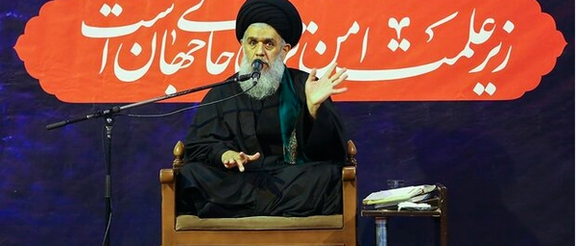 واکنش یک استاد حوزه به ناصر نقویان: نفس شرابخواری مورد نهی عقل و طب و شریعت است