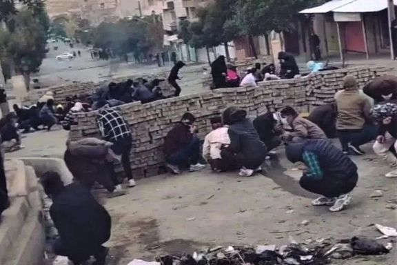 سنگربندی مردم مهاباد برای مقاومت در برابر سرکوب