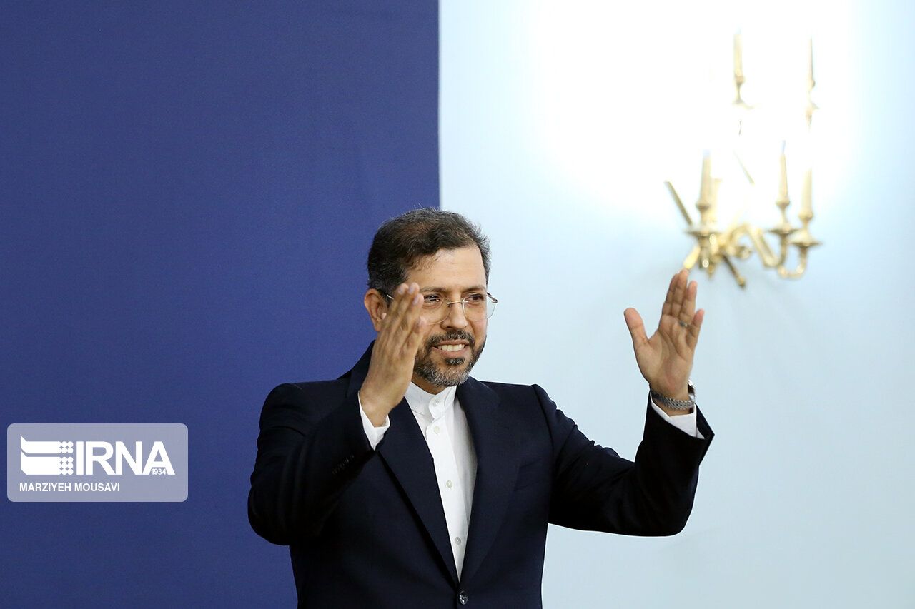 معاون وزیر خارجه جمهوری اسلامی: برنامه هسته‌ای ما «دست‌ نخورده» و از آن محافظت می‌کنیم