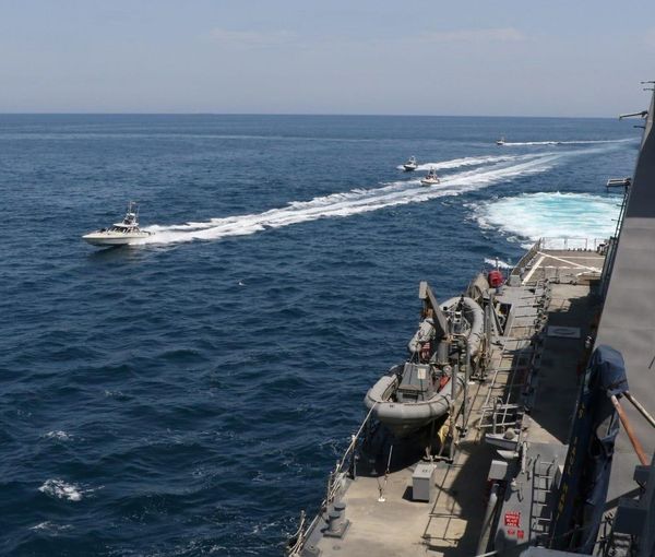 البيت الأبيض: أميركا تعزز قواتها في المياه الخليجية ردًّا على التهديدات الإيرانية