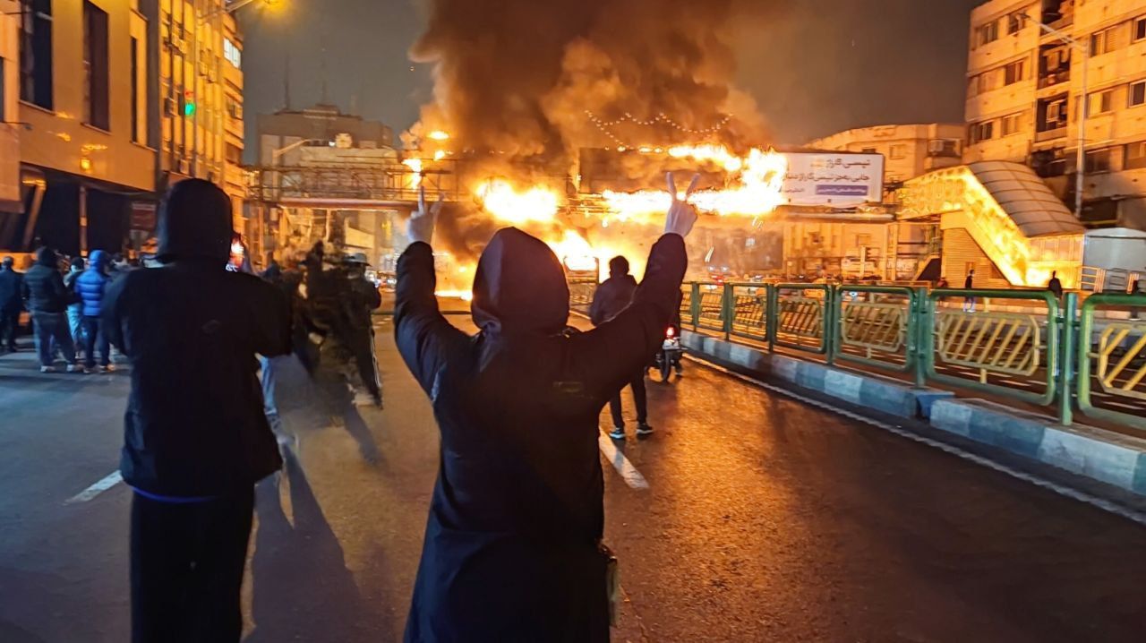 در بیست‌و‌یکمین روز انقلاب ملی ایرانیان چه گذشت؟