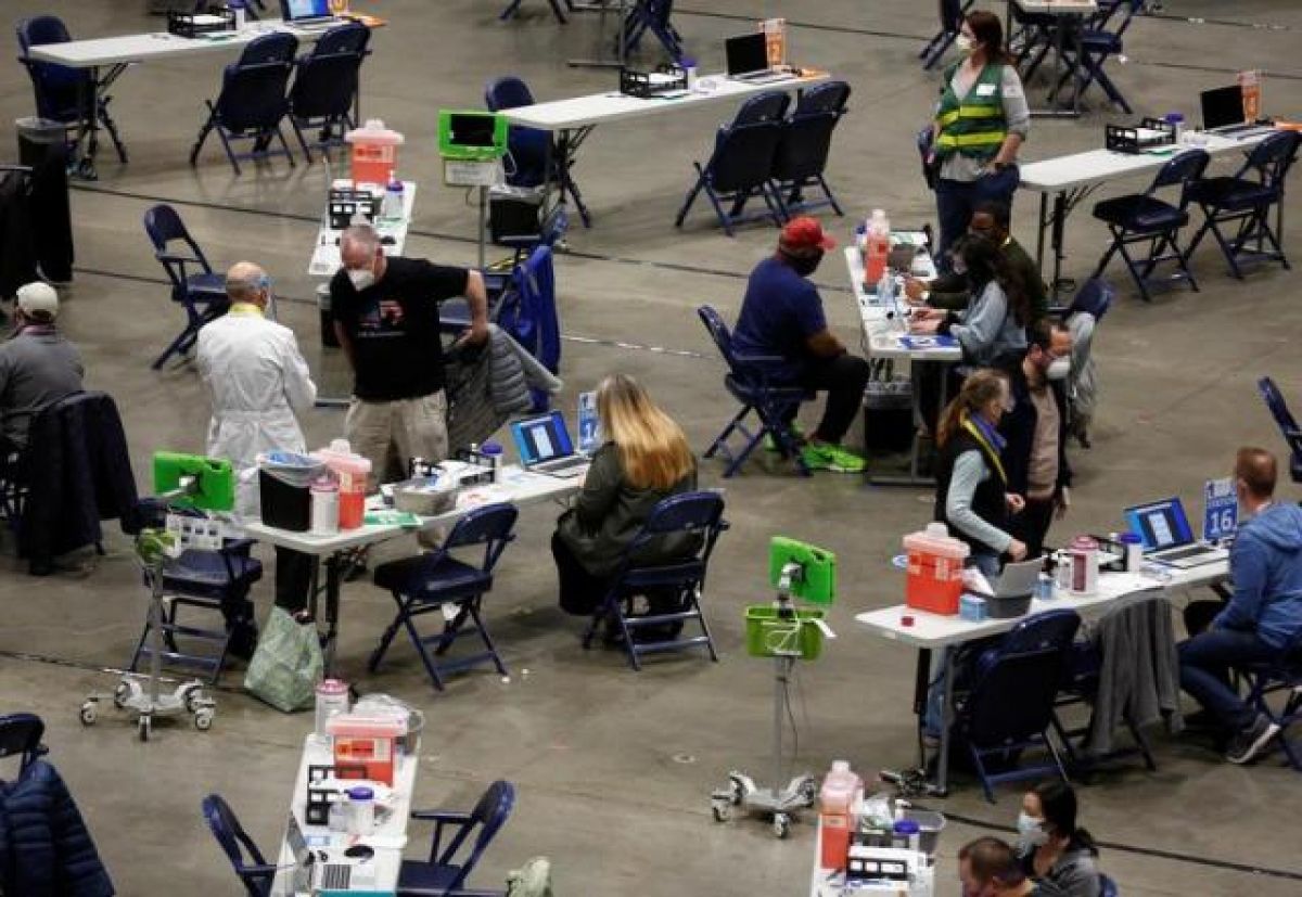 فرمانداران سه ایالت آمریکا علیه طرح بایدن برای الزامی کردن واکسن کرونا شکایت کردند