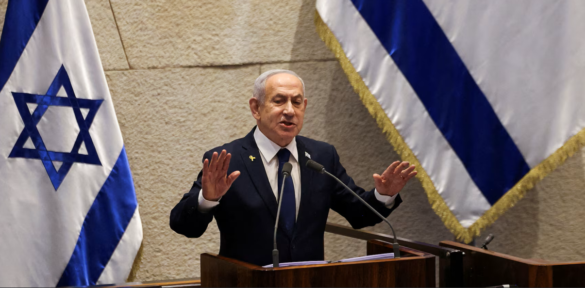 نتنياهو: إسرائيل تعلم بـ "مناورات" إيران العسكرية الأخيرة وسأبحث أنشتطها النووية مع ترامب 