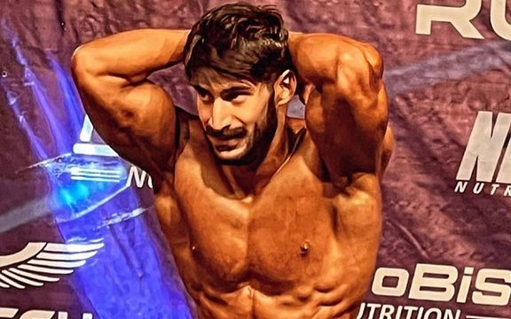 قهرمان پرورش اندام که توسط نیروهای سرکوب جمهوریاسلامی کشته شد