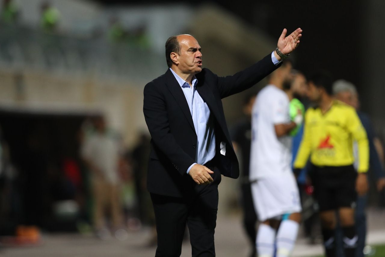 ایمان عالمی: چرا داور سپاهان محروم شد و داور استقلال نه؟