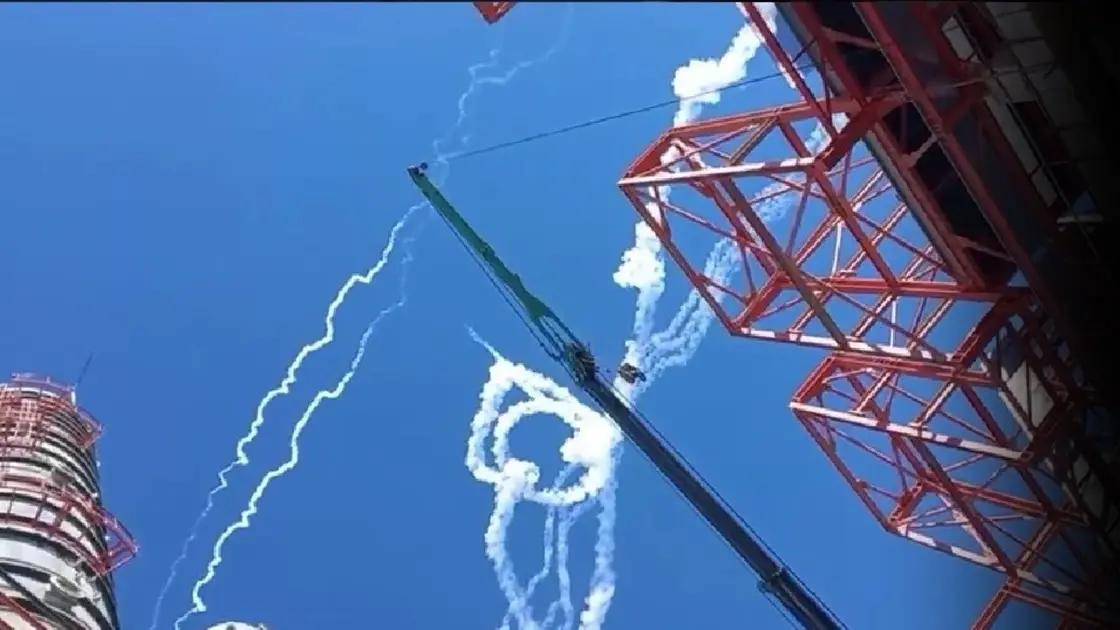 Rockets Crash Into Iranian Plant During IRGC Exercise