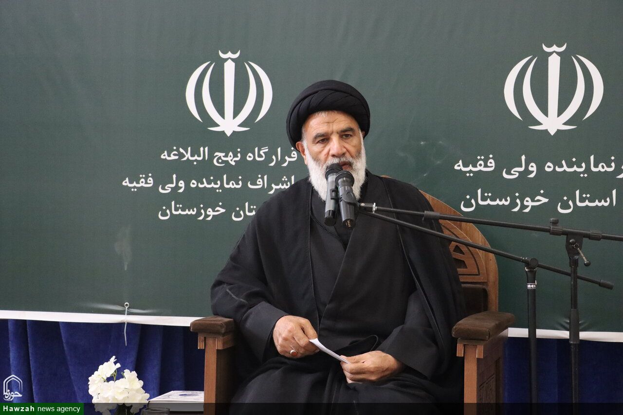امام جمعه اهواز: همه می‌خواهند جمهوری اسلامی را نابود کنند