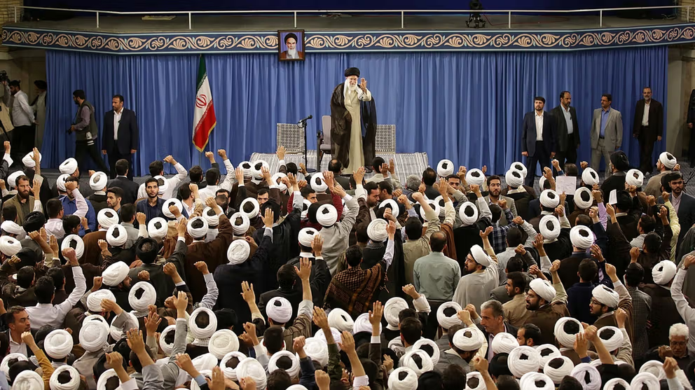 بسبب فتاوى تحض على قتل ترامب.. مطالبات أميركية بعقوبات على رجال الدين الإيرانيين