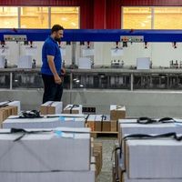 Iran's services imports surge as goods trade slumps