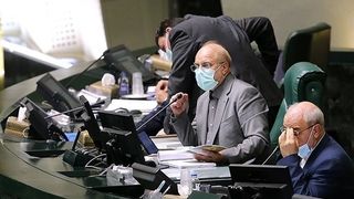 Iran Lawmakers Criticize Runaway Cost of Living 'Tsunami'