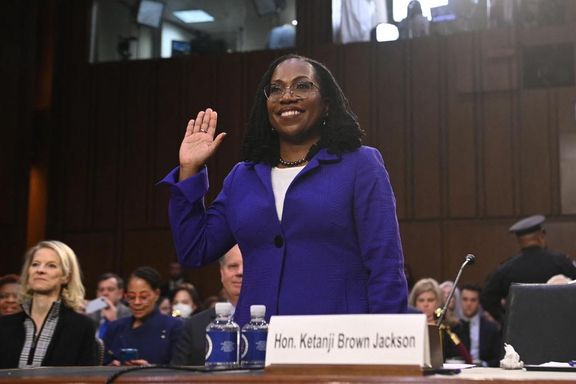 مجلس سنای آمریکا کتانجی براون جکسون را برای عضویت در دیوان عالی این کشور تایید کرد