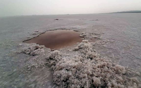 سایه طوفان نمک بالای سر تهران در صورت خشک شدن کامل دریاچه نمک حوض سلطان