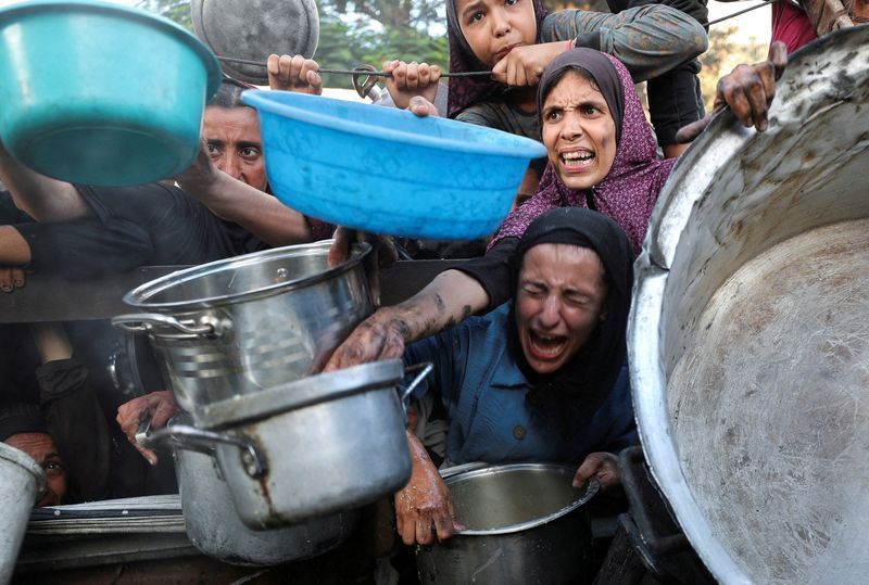 از مصادره ماسک تا احتکار گندم؛ شمارش معکوس برای جنگ جهانی نان و آب 