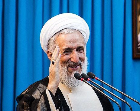 کاظم صدیقی پس از حمایت روزنامه شهرداری تهران از خود، برنامههای شهردار را «قشنگ» خواند