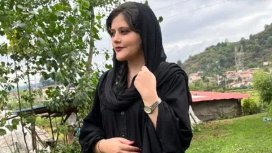 یک دختر ۲۲ ساله بر اثر ضرب و جرح ماموران گشت ارشاد به کما رفت