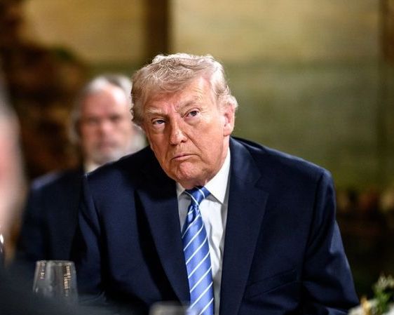 واکنشها به حمایت ترامپ از معترضان: اصلاحطلبان و خامنهای بار دیگر در یک جبهه