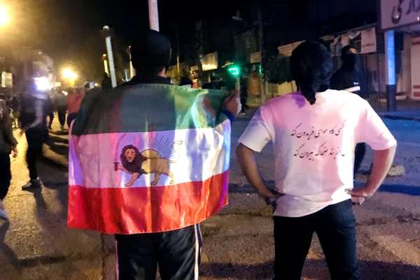 در ستایش بازماندگان دی؛ روایتهایی از سوگ، زندگی و امید