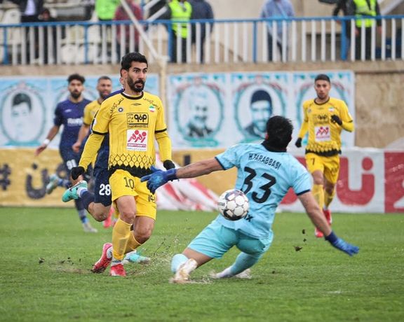 ملوان ۱-۱ سپاهان؛ زمین چمن نه، سپاهان در تالاب سنسیروس صدر را از دست داد