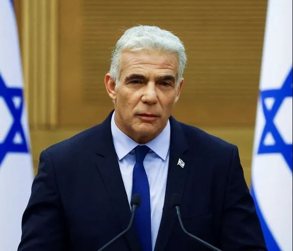 لابيد يستبعد اتفاقا جيدا مع إيران دون تهديد عسكري.. ورئيس الموساد في أميركا الأسبوع المقبل