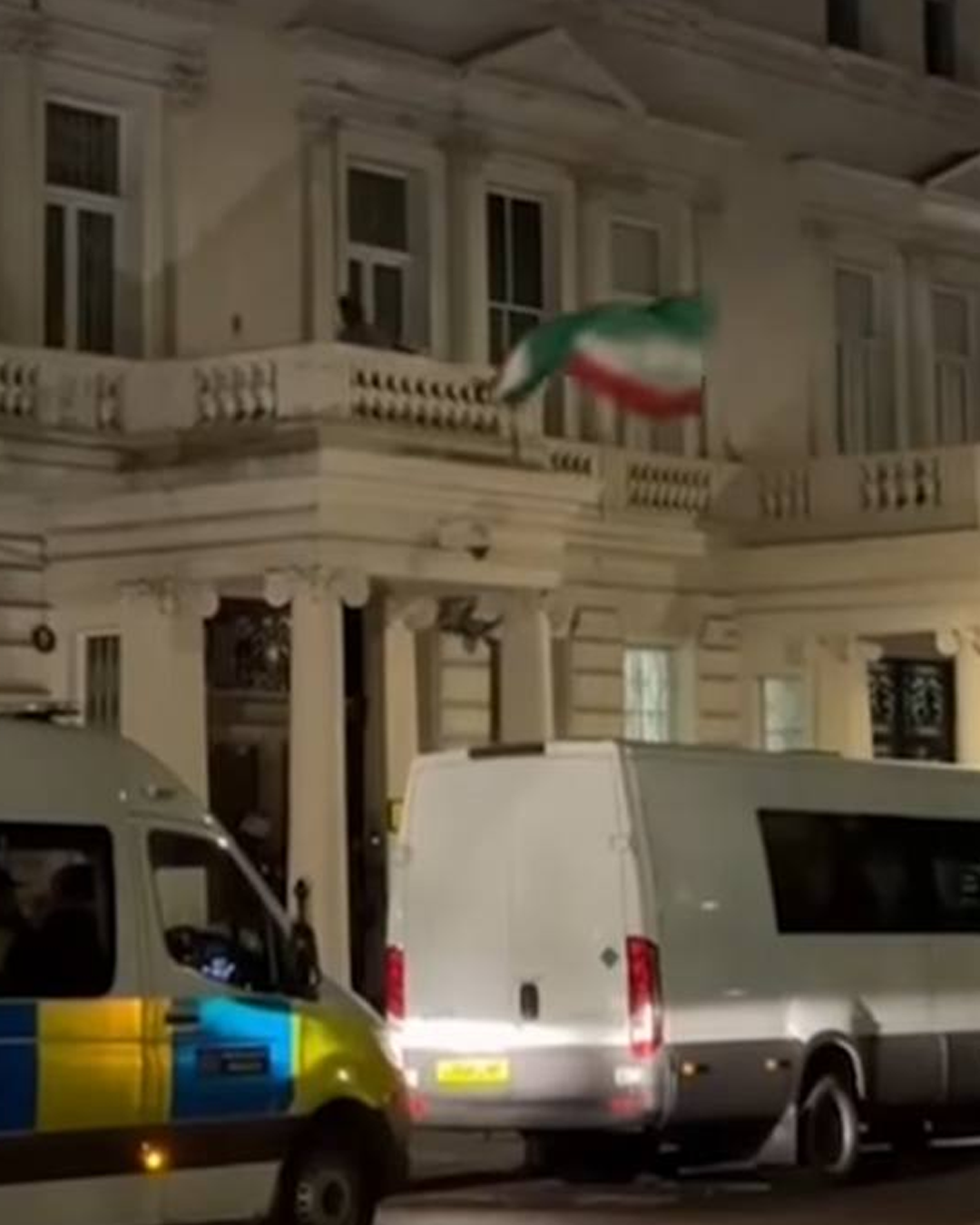 ۱۴ نفر در تجمع مقابل سفارت جمهوری اسلامی در لندن بازداشت شدند