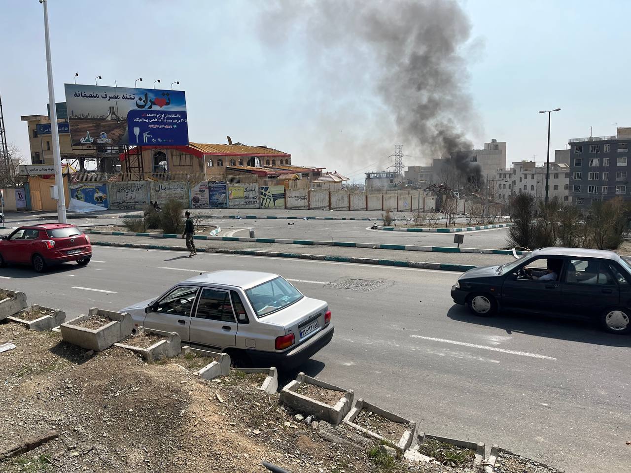 مخاطبان ایران‌اینترنشنال علیه سانسور جنگ در جمهوری اسلامی: بمباران‌ها ادامه دارد