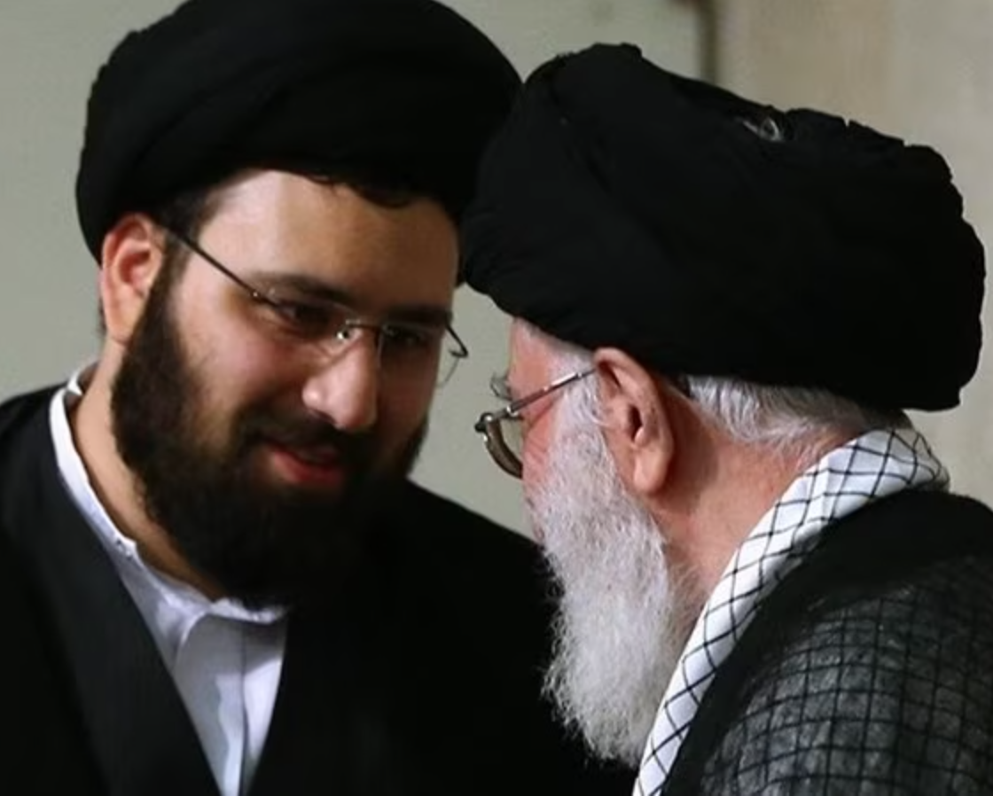 حفيد الخميني يطالب بإعادة الحكم للمواطنين..ويقسم:"الشعب سيحافظ على الإسلام أكثر منا جميعا"