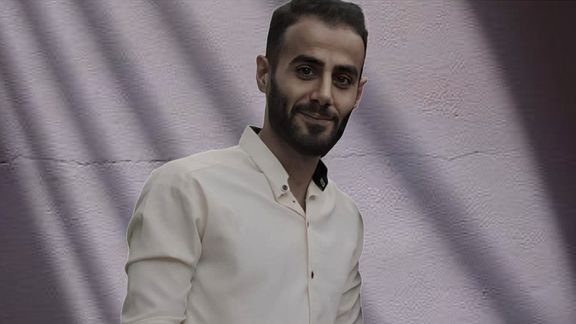 دفن سجين سياسي إيراني وسط تشديد أمني بعد وفاته في ظروف غامضة عقب اعتقاله بأسبوع