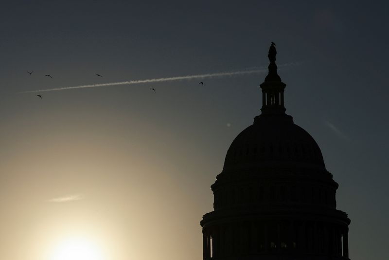 ادامه تعطیلی دولت در آمریکا، دسترسی حدود ۴۲ میلیون نفر به کمک‌های غذایی را قطع می‌کند