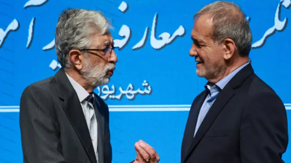 مسعود پزشکیان به پدر همسر مجتبی خامنهای پست جدید داد