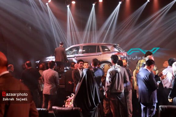 An event to unveil a Iranian electric car (November 2023)