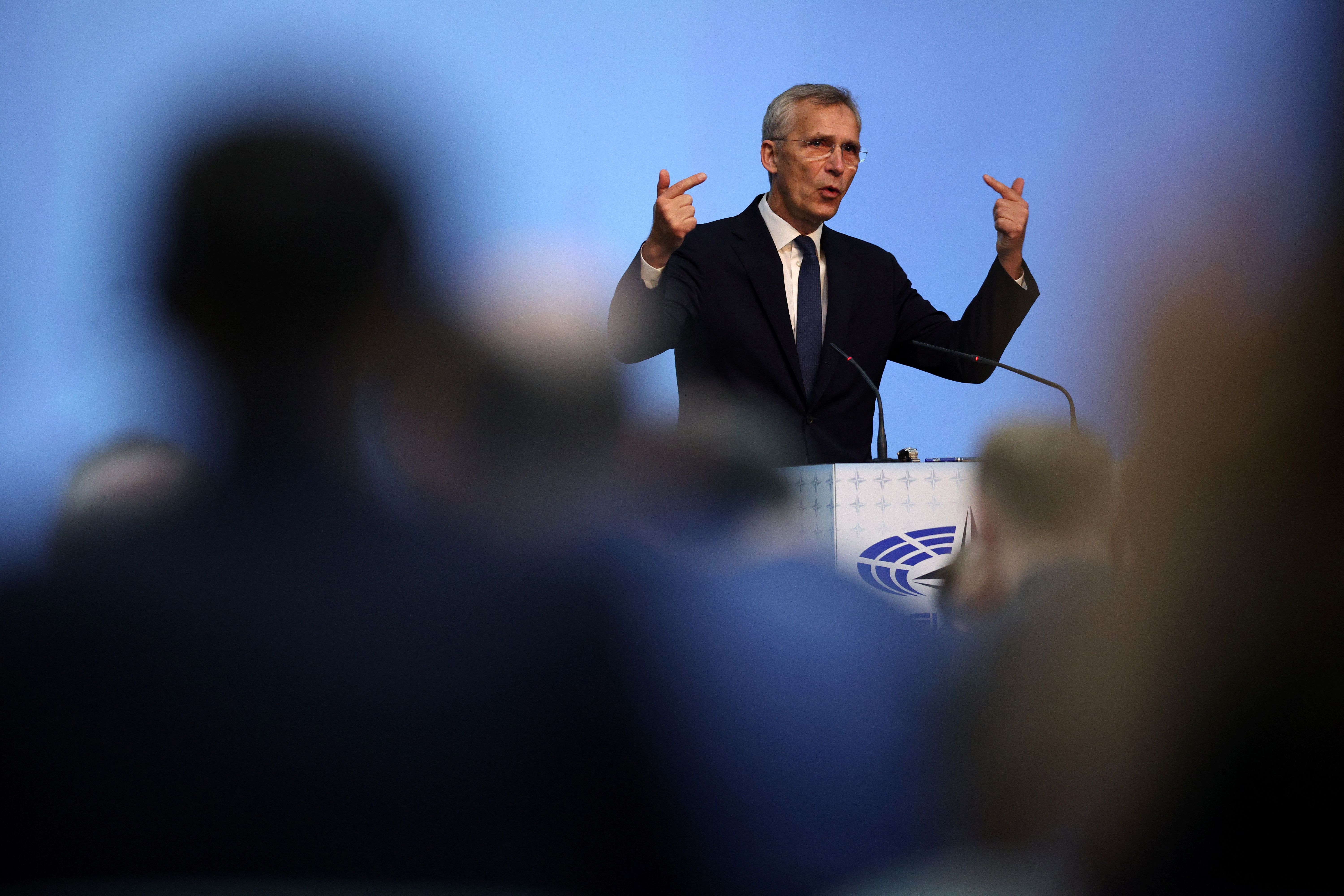 دبیرکل ناتو: اوکراین همچنان می‌تواند پیروز شود اما تنها با ادامه حمایت ما