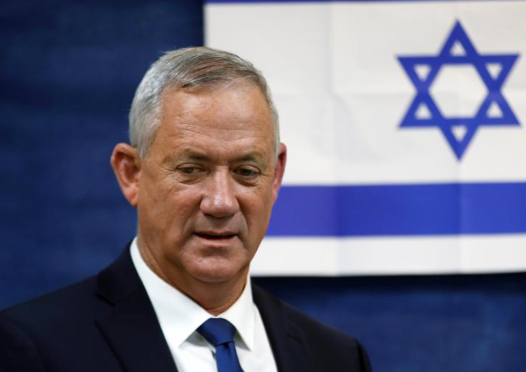 یک نظافتچی خانه وزیر دفاع اسرائیل، به ظن دادن اطلاعات به یک فرد مرتبط با ایران دستگیر شد