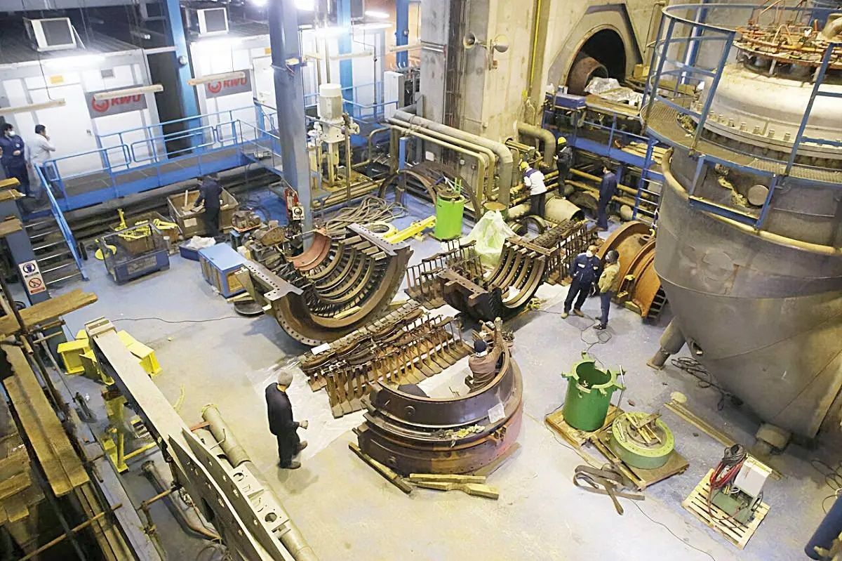 هشدارها درباره موج اخراج کارگران در ایران با ادامه قطع برق صنایع شدت گرفت 