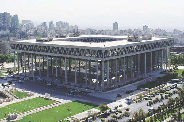 State TV dispute exposes limits of oversight in Iran