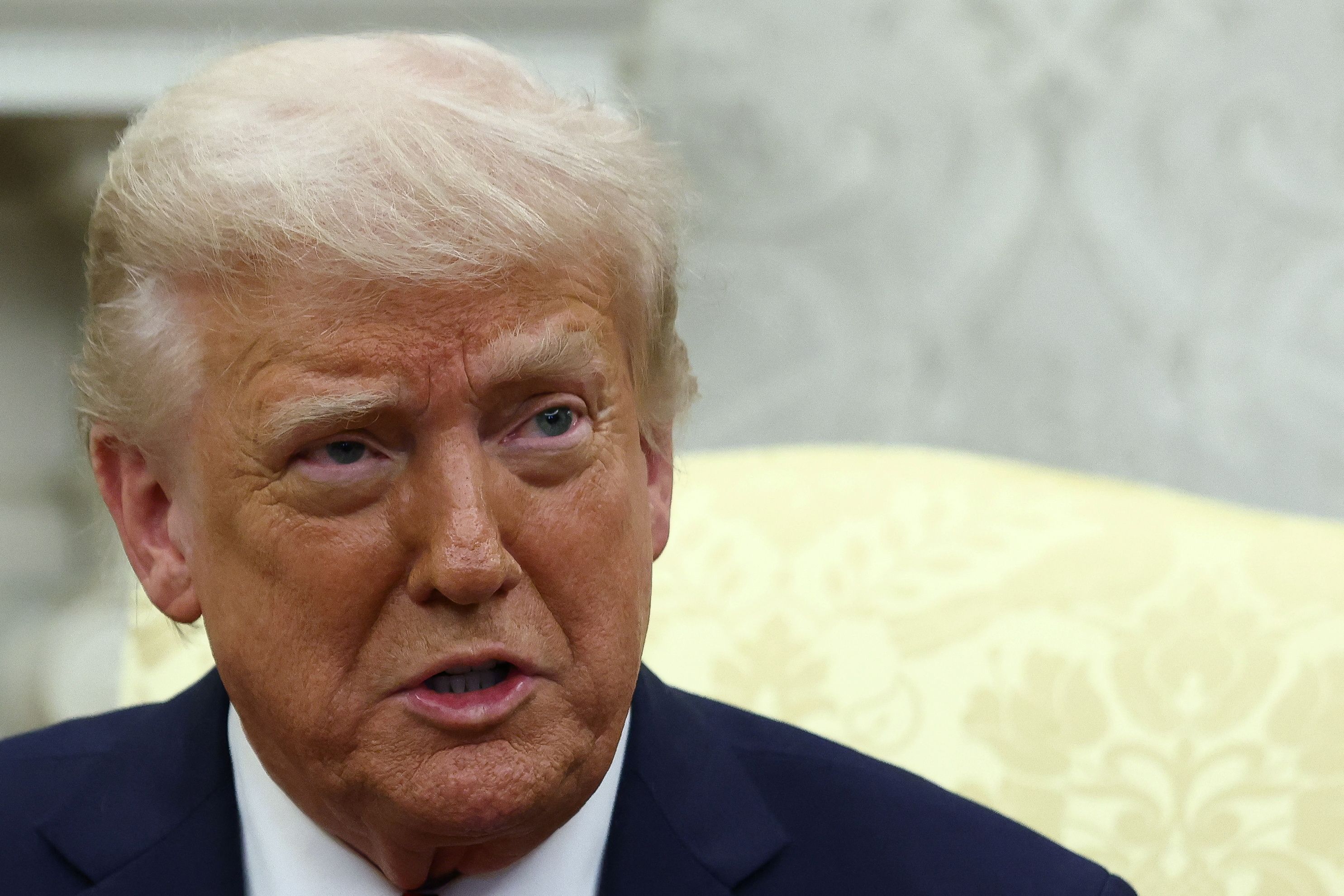 شبکه کان اسرائیل: بمب‌های سنگرشکن آمریکا، برای حمله احتمالی به ایران به اسرائیل منتقل شد