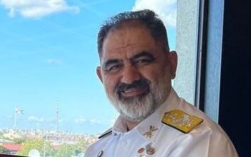 فرمانده نیروی دریایی ارتش: صنعت دریایی ما به تحریمها میخندد