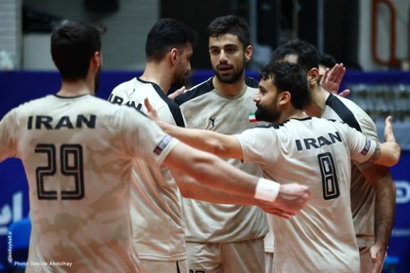 ایتالیا ۲-۳ ایران؛ پیروزی والیبالیستهای ایران برابر ایتالیا در اولین مسابقه با پیاتزا