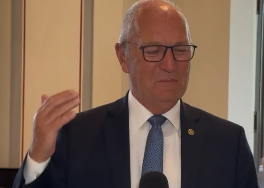 سناتور جمهوریخواه: لزومی به ادامه درگیری نظامی آمریکا با جمهوری اسلامی نیست