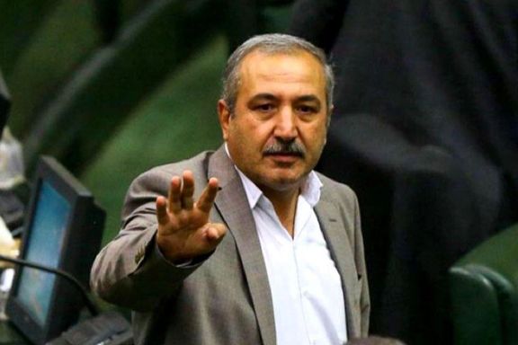 نماینده مهاباد: دولت در حال تصفيه نيروهای اداری در شهرهای كوچک است