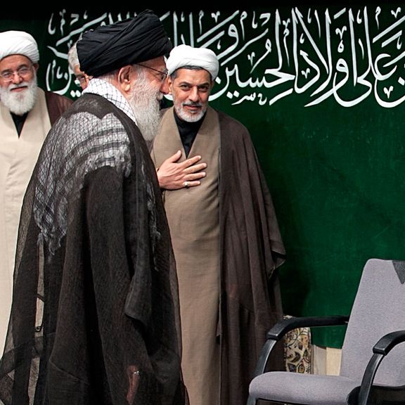 سخنران دفتر خامنهای: یکی از مشکلات جوانان امروز همراهی با «رسانههای بیگانه» است