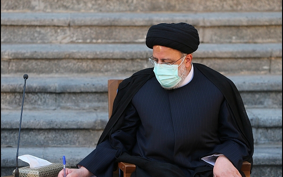 ابراهیم رئیسی: هیچ ورزشکار قهرمانی نباید دغدغه شغل داشته باشد