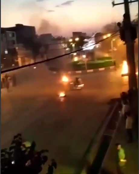 صدا و سیمای جمهوری اسلامی کشته شدن یک جوان ۲۰ ساله در اعتراضات الیگودرز را تایید کرد