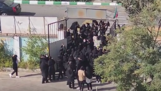 خبرگزاری دولت: تعطیلی مدارس و دانشگاههای کردستان به دستور استاندار انجام شد