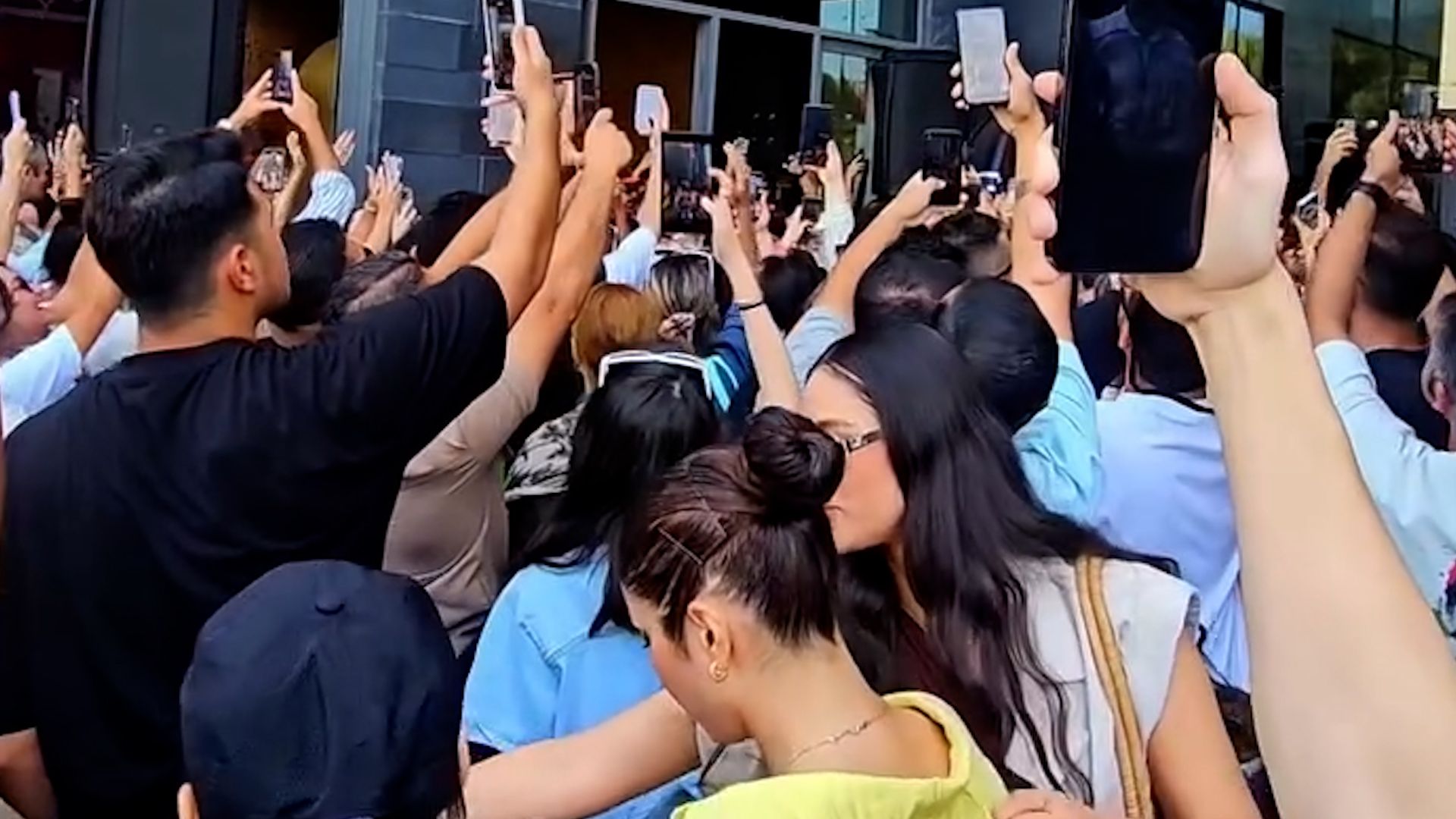 برگزارکنندگان «قهوه‌پارتی» در کیش بازداشت شدند