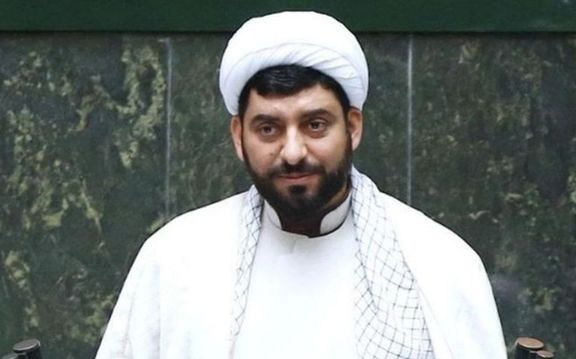 نماینده ملایر: مسمومیت دانشآموزان بیارتباط با «زن، زندگی، آزادی» نیست