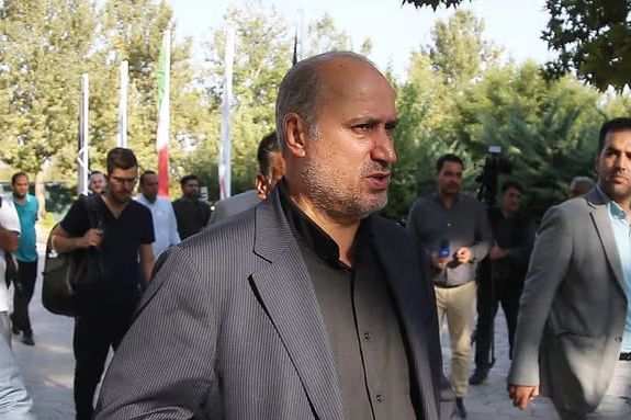 قانون امنیتی فدراسیون فوتبال:فیلمبرداری خبرنگاران، عکاسان و تماشاگران در استادیوم ممنوع شد