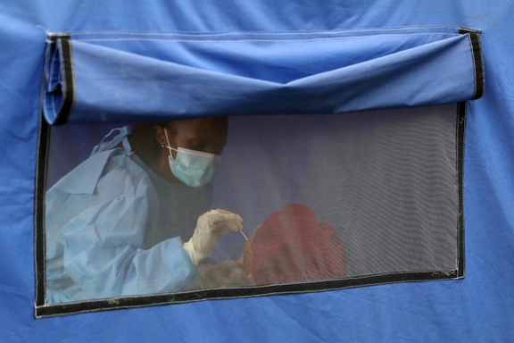 سود میلیارد دلاری غولهای داروسازی یا سهیم شدن دانش ساخت واکسن؟ مساله این است