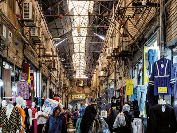 مسؤول إيراني: 11 مبنى في سوق طهران قد تتسبب بحوادث في أي لحظة