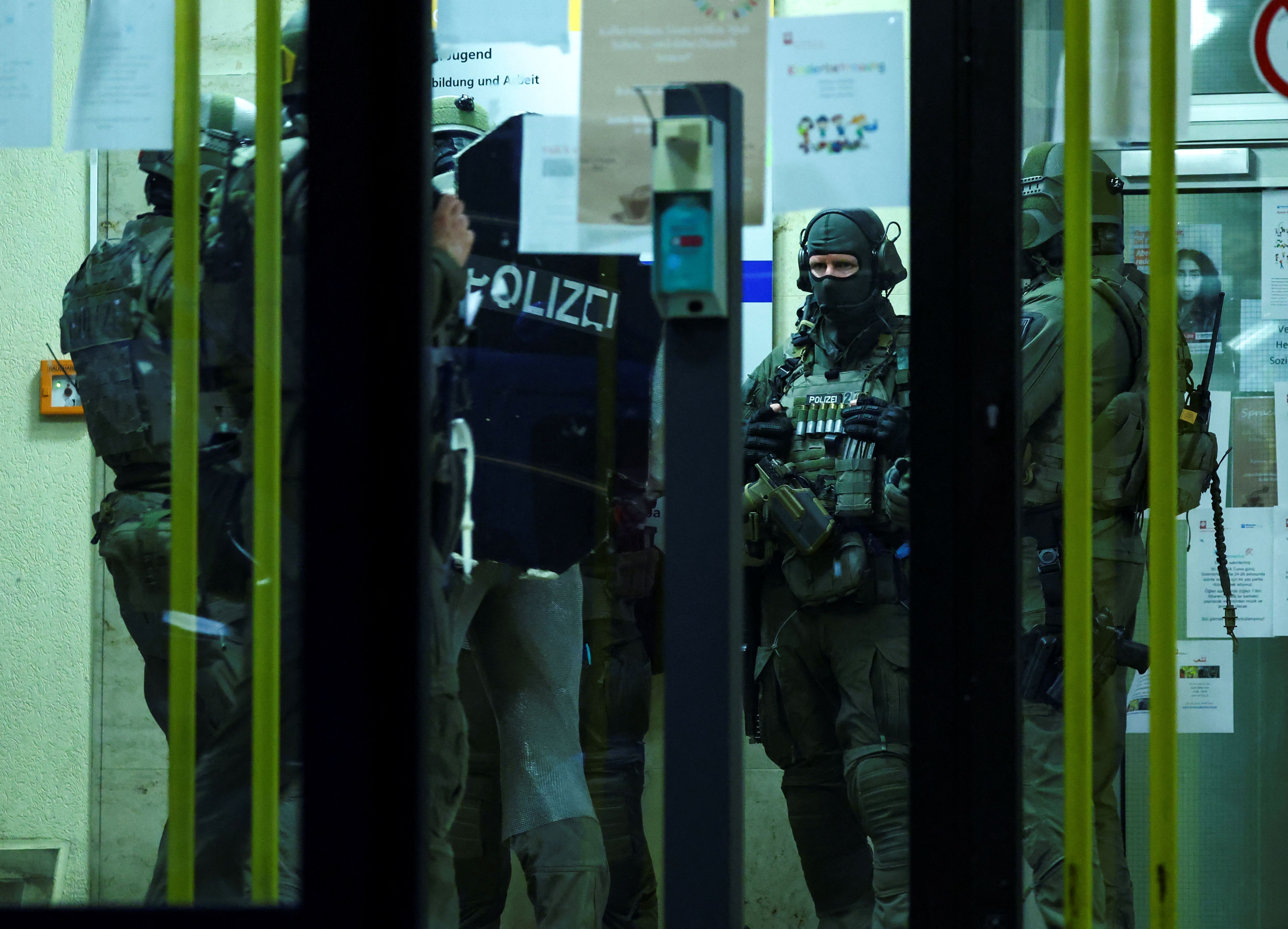 نیروهای پلیس آلمان، زولینگن، سوم شهریور