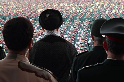 روزنامه اکسپرس: سپاه پاسداران در حال جذب آنلاین شبکه‌ای از افراد در بریتانیاست